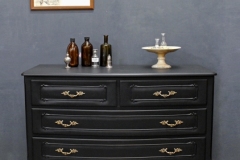 black-cabinet-ultramatt-on-black