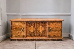longboard-credenza-deco-tigrata